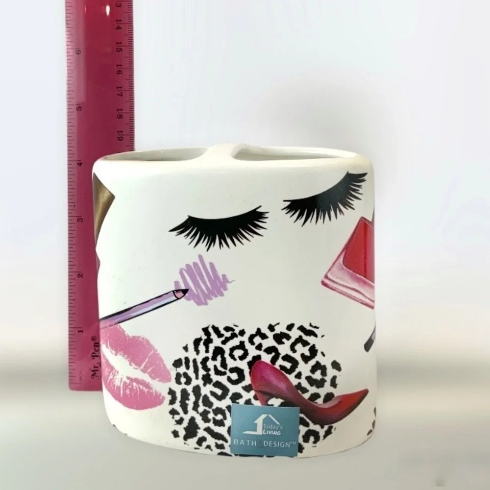 Fashion Girl Boss Toothbrush Holder Ceramic Bath Accessory Makeup Animal Print